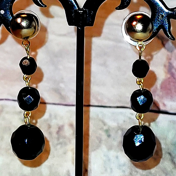 Vintage Graduate Faceted Black Glass Earrings - Picture 1 of 6